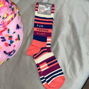 Blue Q 🧦 Fun Person Alert socks